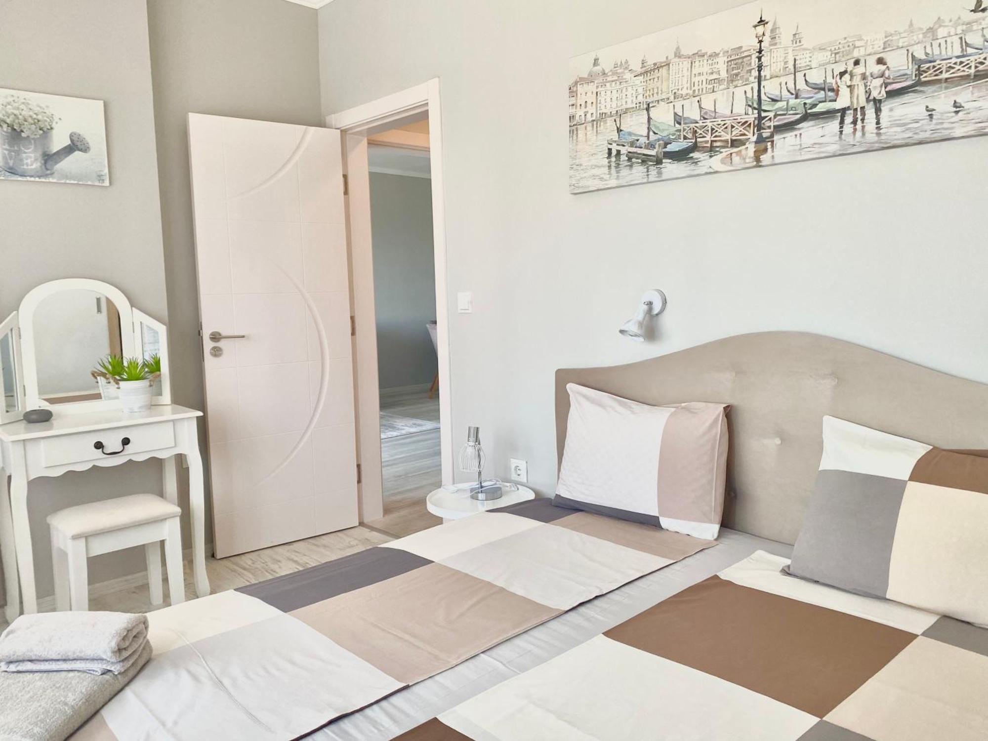 Apartments In Complex Panorama Chernomorets Bagian luar foto